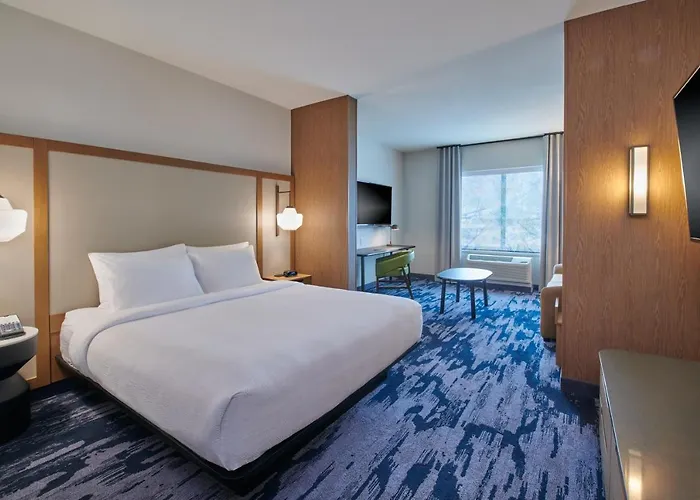 Fairfield & By Marriott Chicago O'hare Hotel