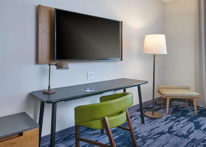 Fairfield & By Marriott Chicago O'hare 3*