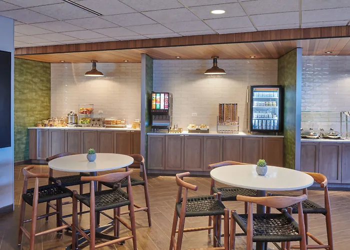 Hotel Fairfield & By Marriott Chicago O'hare